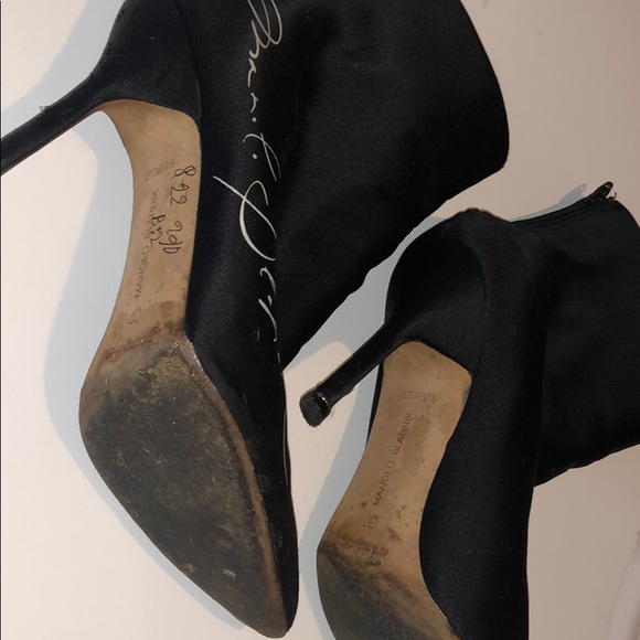 Manolo Blahnik x Vetements - Picture 2 of 4